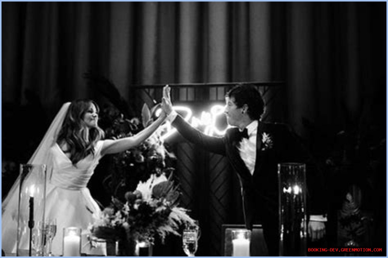 Debby Ryan Got Secretly Married To Twenty One Pilots Drummer Josh Dun